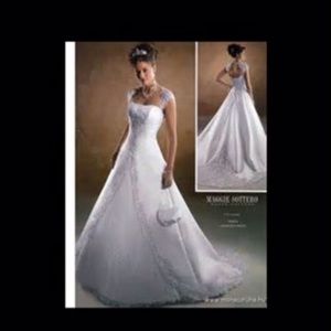 Maggie Sottero wedding dress never worn